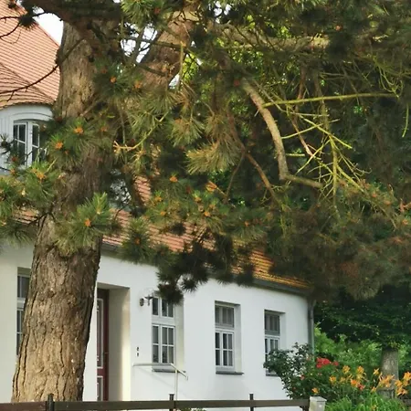 Apartamento Fuer Vier Personen Im Erdgeschoss By Interhome Schaprode